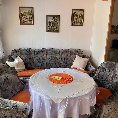 Ferienhaus 31 Mit Wohnkuche Und 2 Schlafzimmer בית נופש